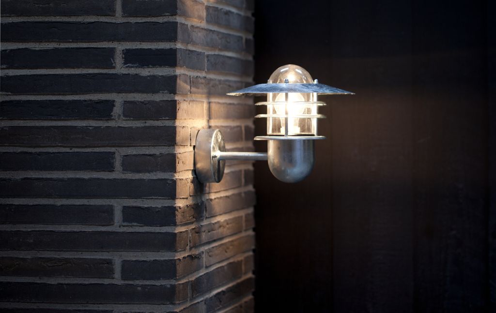 Agger Wandlampe E27 Verzinkt